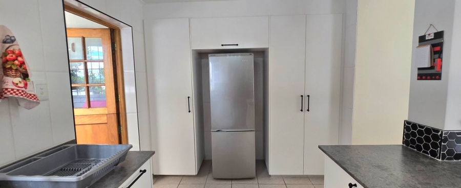 3 Bedroom Property for Sale in Kleinbaai Western Cape